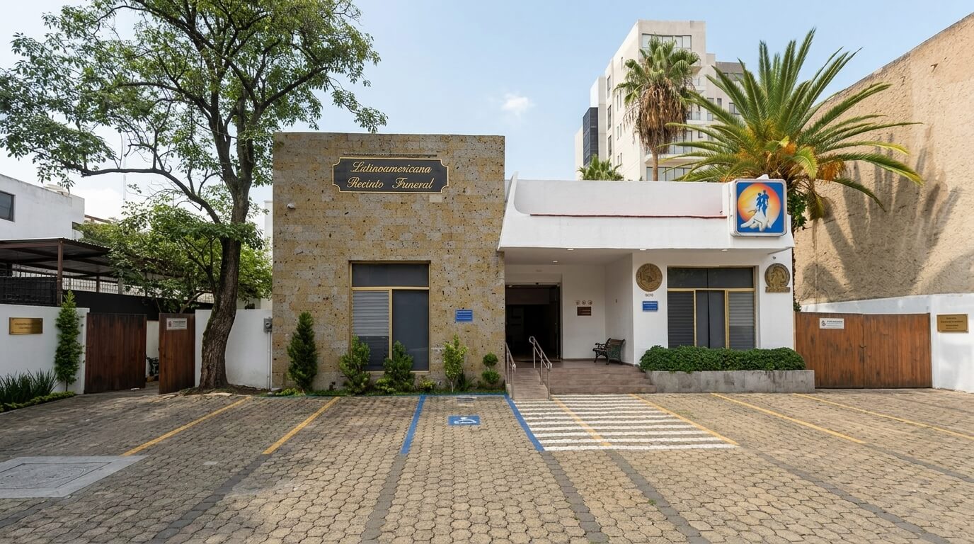 Latinoamericana Recinto Funeral — Av. Morelos, Guadalajara, Jal.